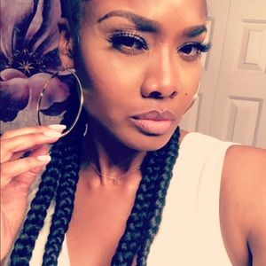 Meet your Posher, D’wanna